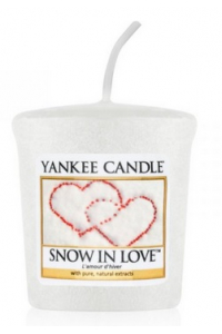 Obrázok pre Yankee Candle Snow in Love - Zamilovaný sneh vonná sviečka votívny 49 g